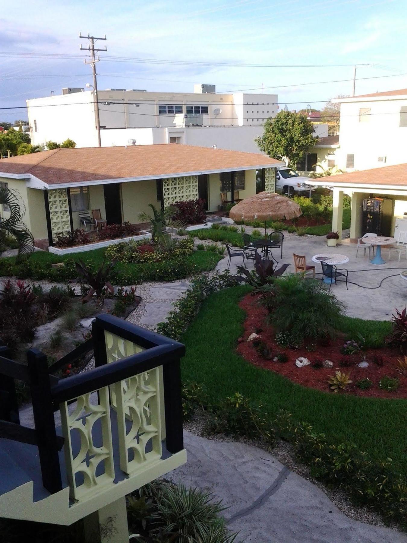 Hotel Martinique Lake Worth Beach Exterior foto